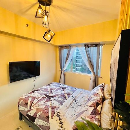 * *P Fantastic 2Br Option For 8 Apartment Iloilo City Ngoại thất bức ảnh