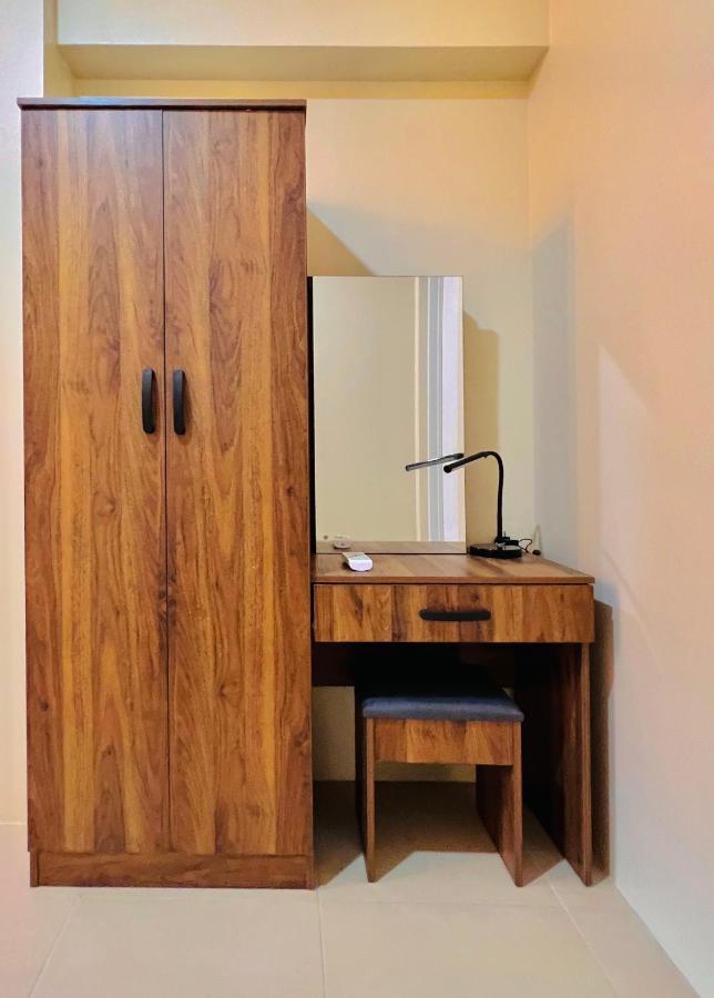 * *P Fantastic 2Br Option For 8 Apartment Iloilo City Ngoại thất bức ảnh