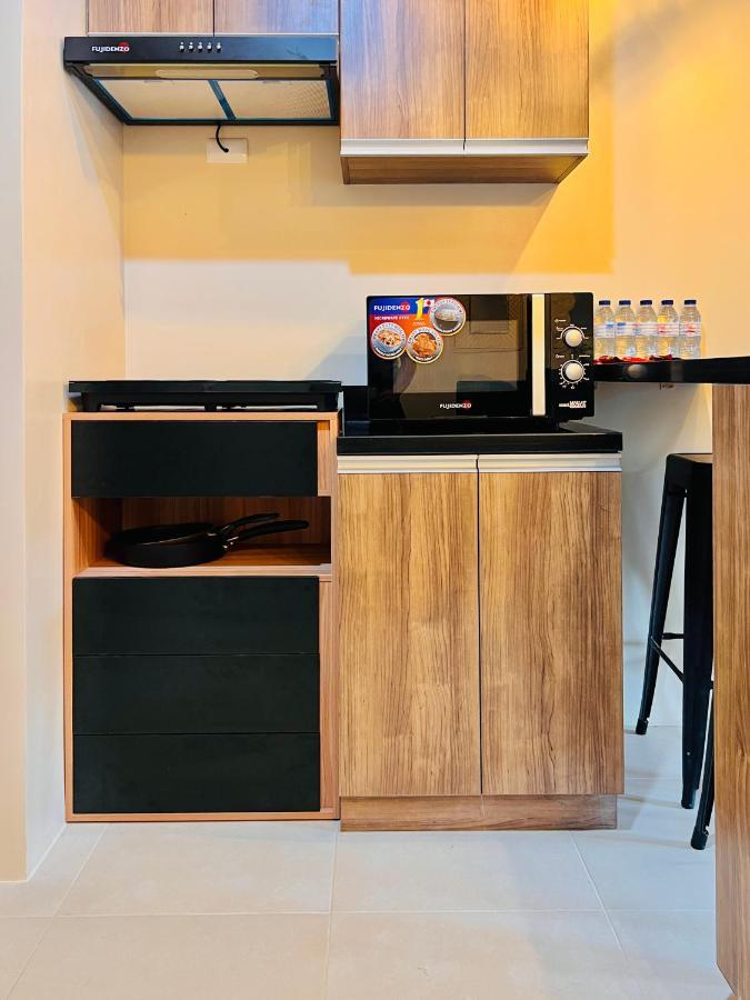 * *P Fantastic 2Br Option For 8 Apartment Iloilo City Ngoại thất bức ảnh