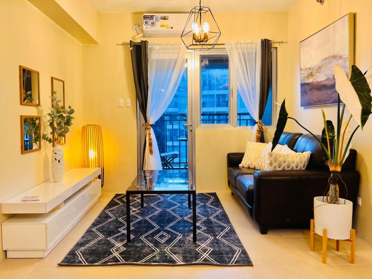 * *P Fantastic 2Br Option For 8 Apartment Iloilo City Ngoại thất bức ảnh